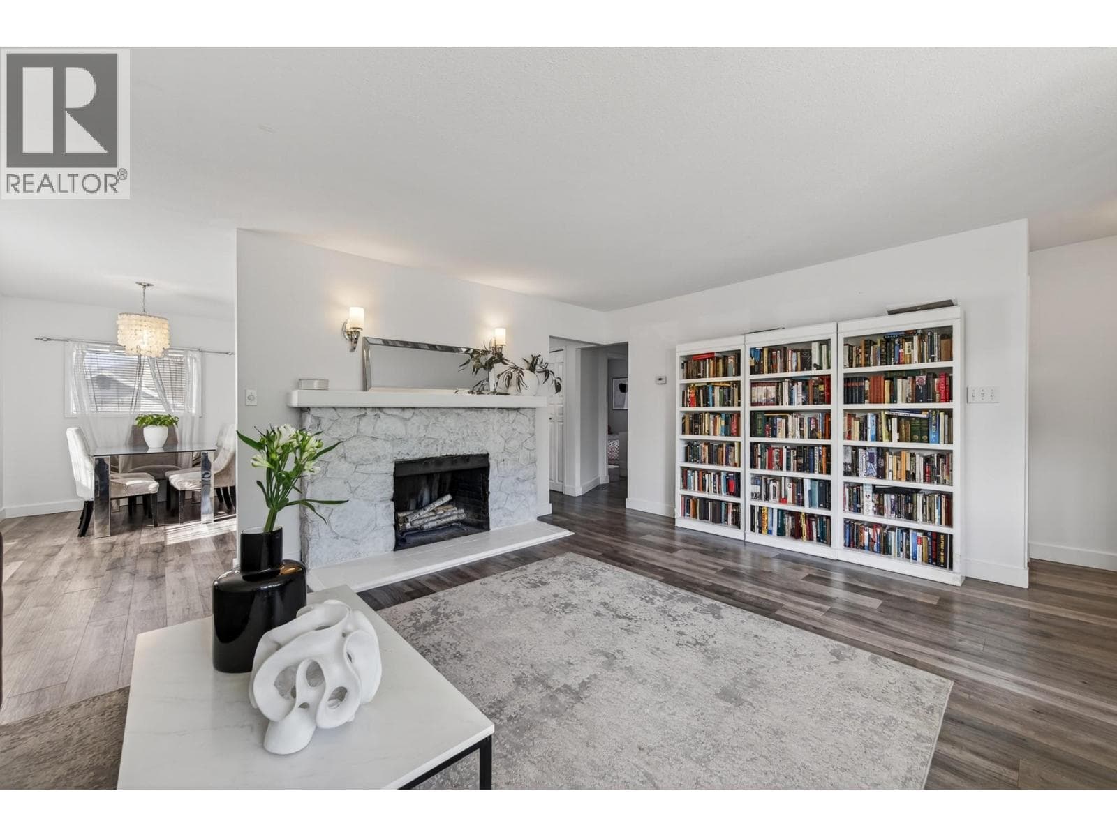 912 St Paul Street, Interior REALTORS® — photo 3