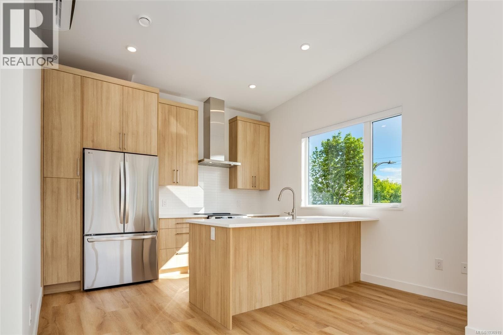 301 7181 Lantzville Rd, Vancouver Island — photo 4