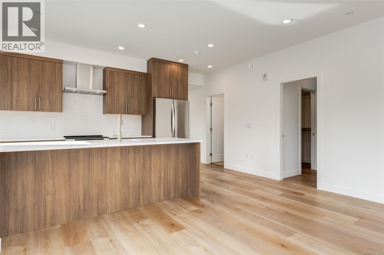 205 7181 Lantzville Rd, Vancouver Island — photo 4