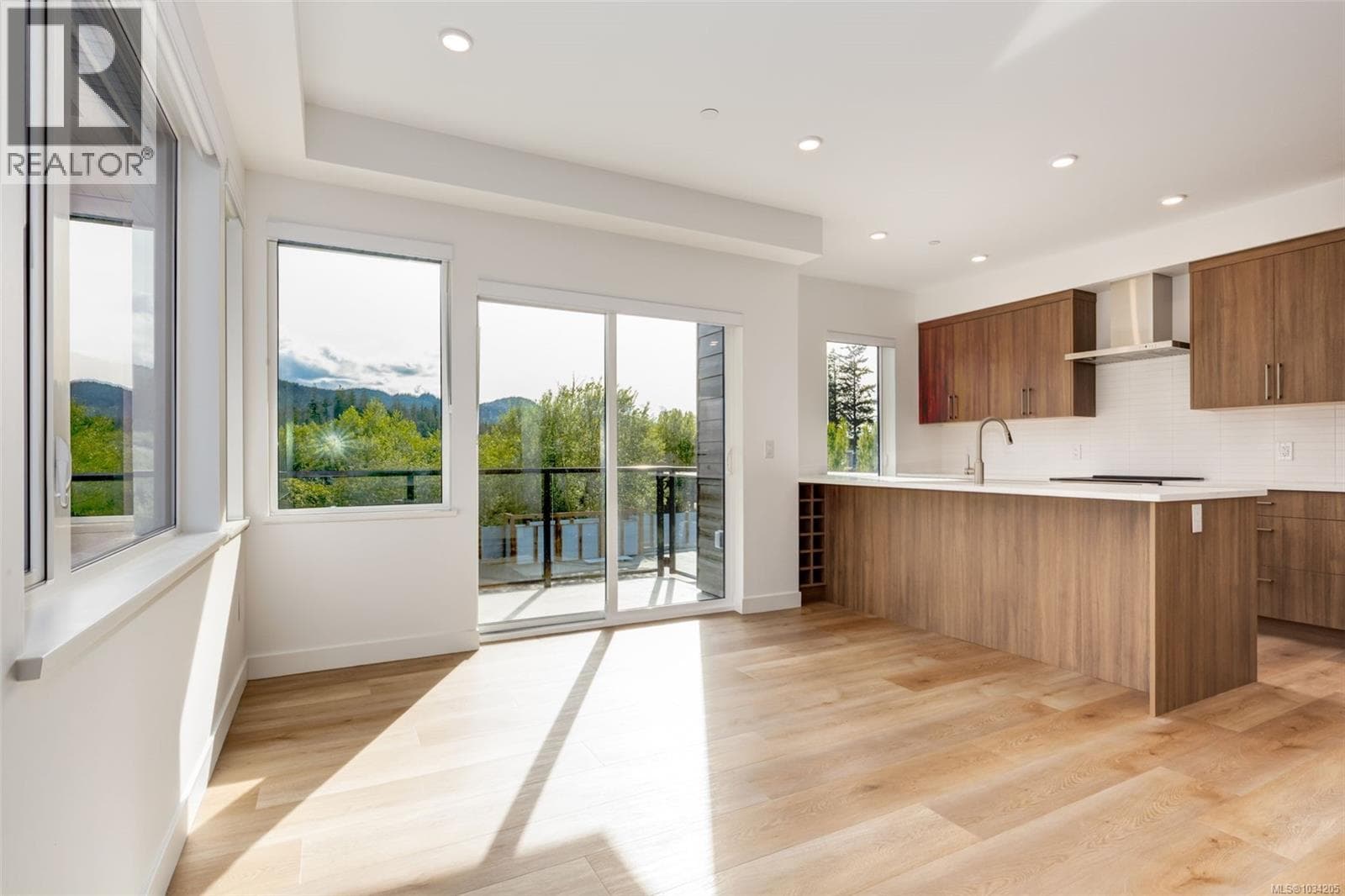 205 7181 Lantzville Rd, Vancouver Island — photo 5