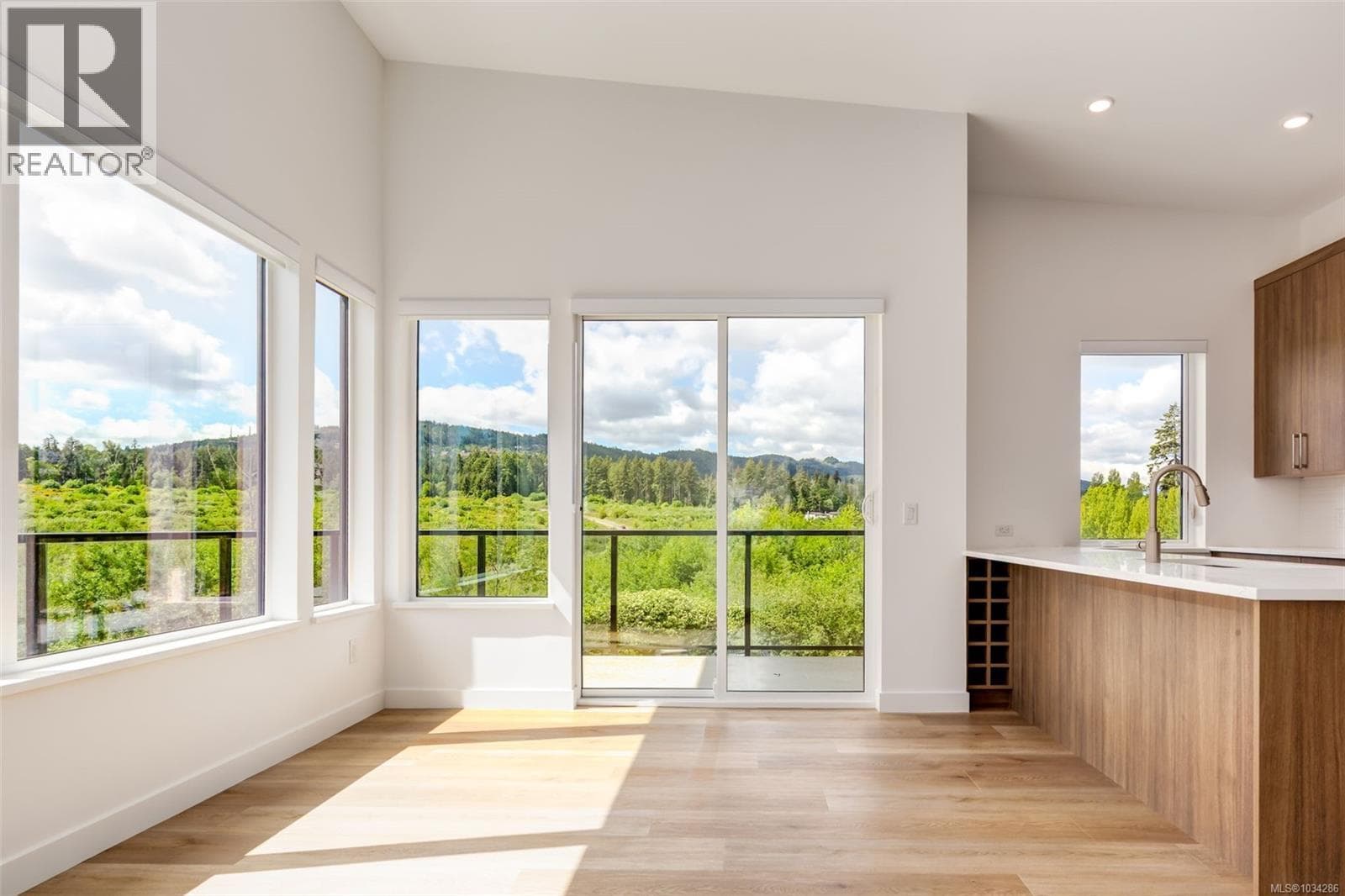 305 7181 Lantzville Rd, Vancouver Island — photo 5