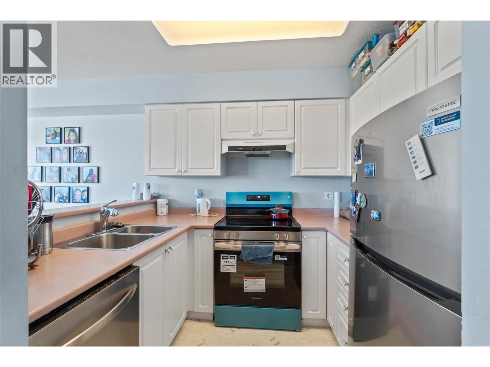 1160 HUGH ALLAN Drive Unit# 406, Interior REALTORS® — photo 4