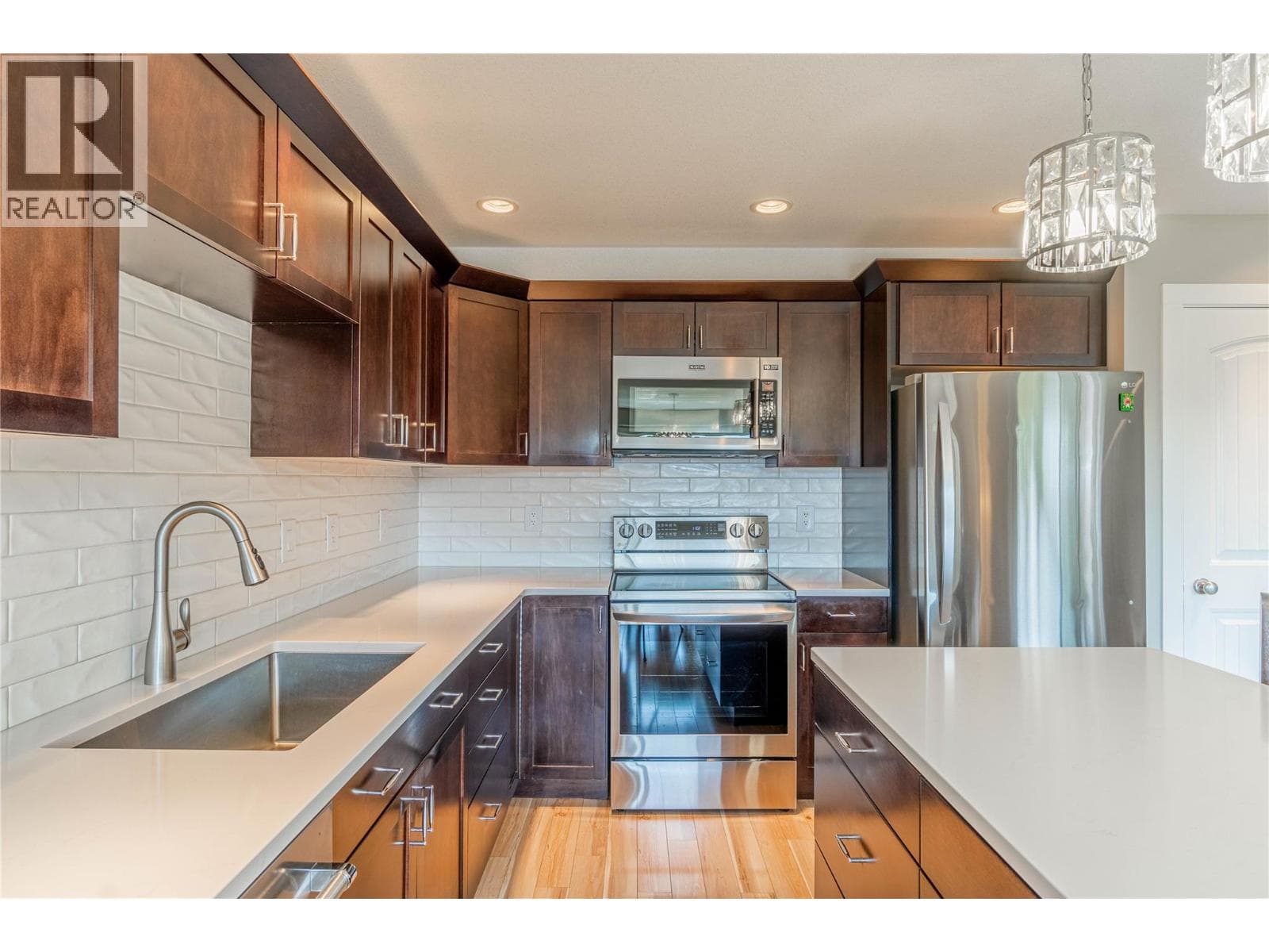 3031 WESTSYDE Road Unit# 13, Interior REALTORS® — photo 4