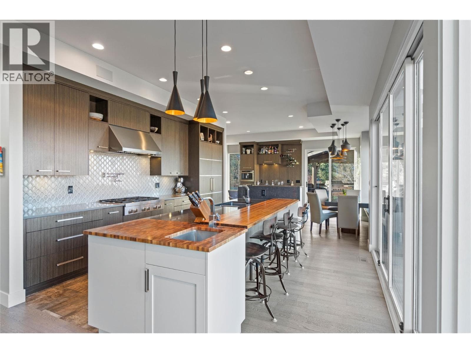 1555 KICKING HORSE WAY, Interior REALTORS® — photo 5
