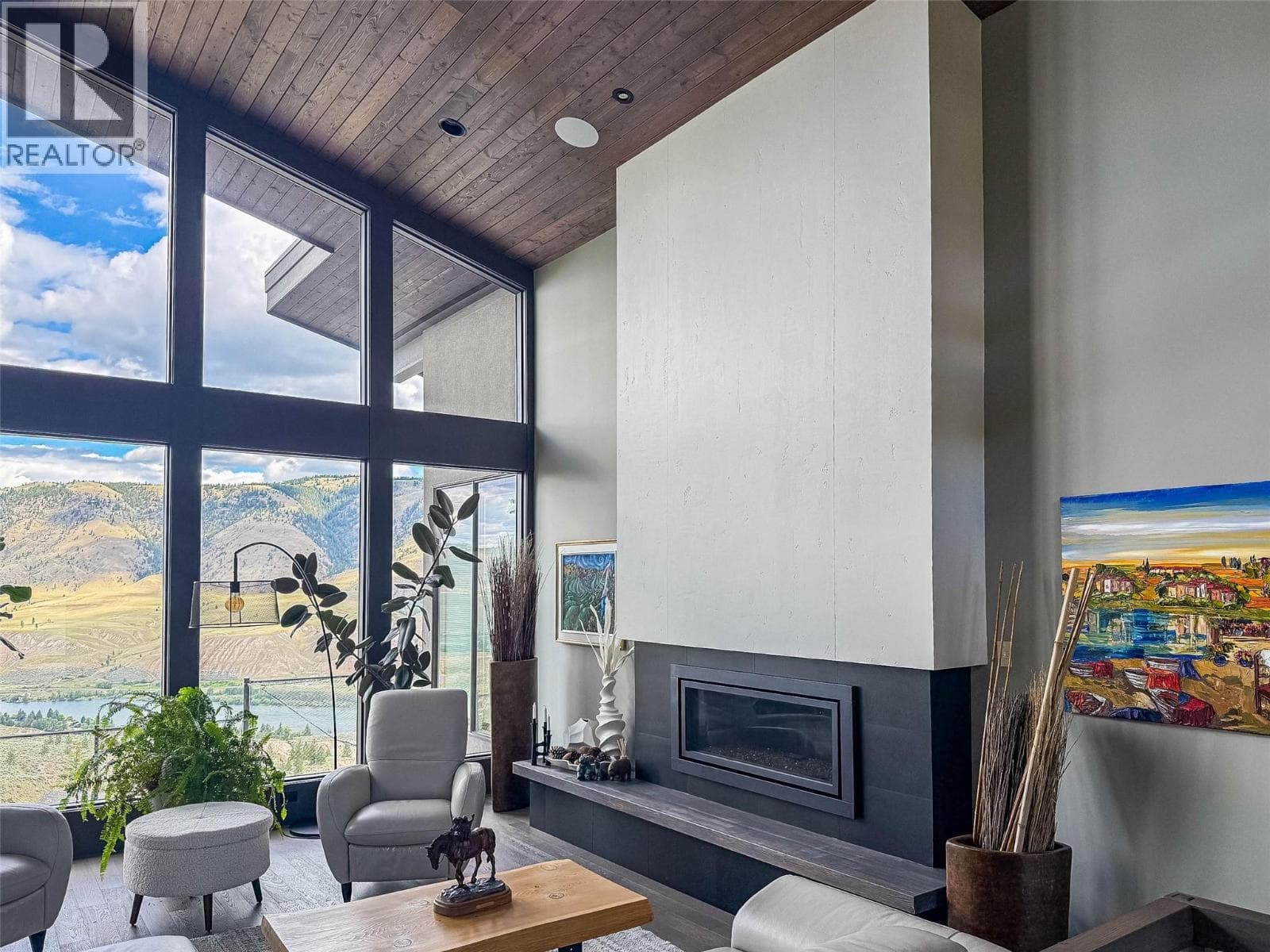 1555 KICKING HORSE WAY, Interior REALTORS® — photo 2