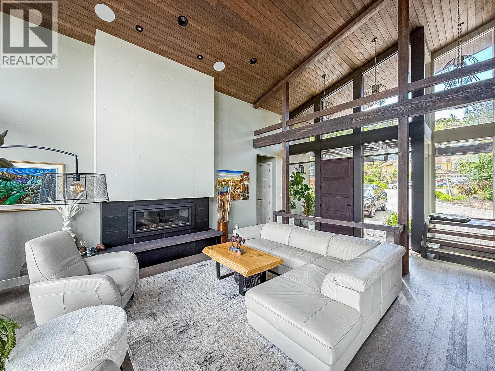1555 KICKING HORSE WAY, Interior REALTORS® — photo 3