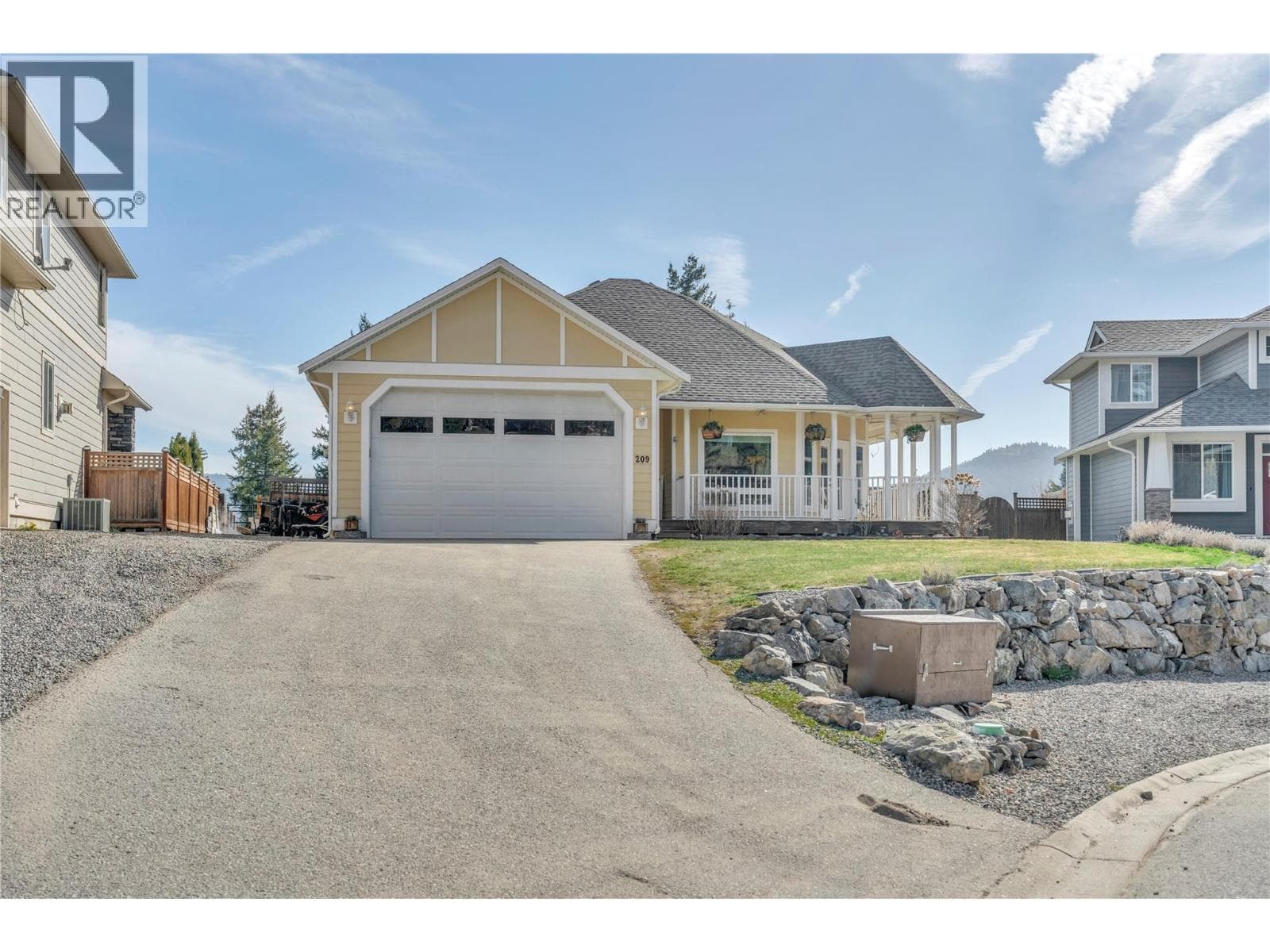 209 Westridge Court, Interior REALTORS® — photo 3