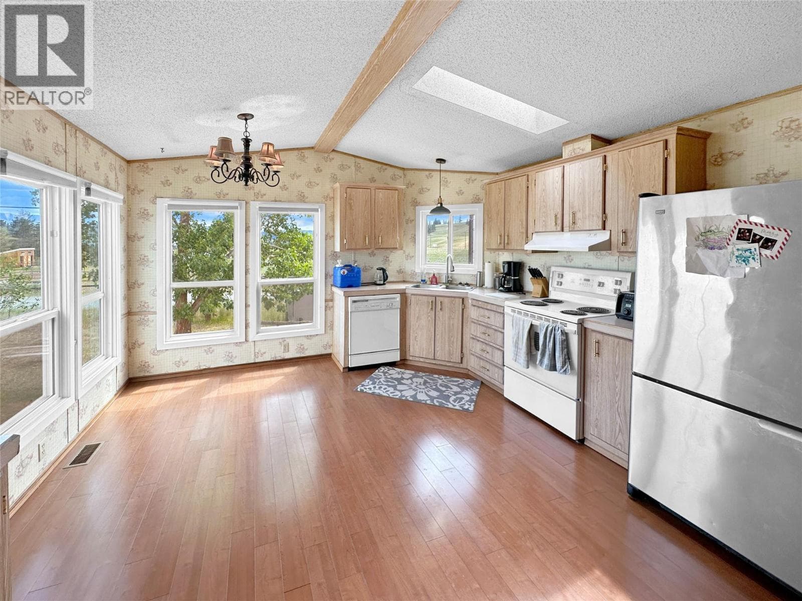 324 Sunflower Estates Road, Interior REALTORS® — photo 4