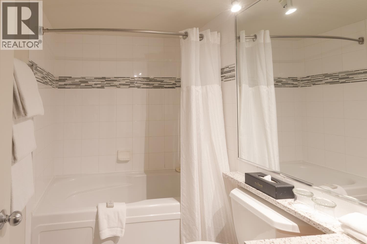 431 4899 PAINTED CLIFF ROAD, Greater Vancouver — photo 3