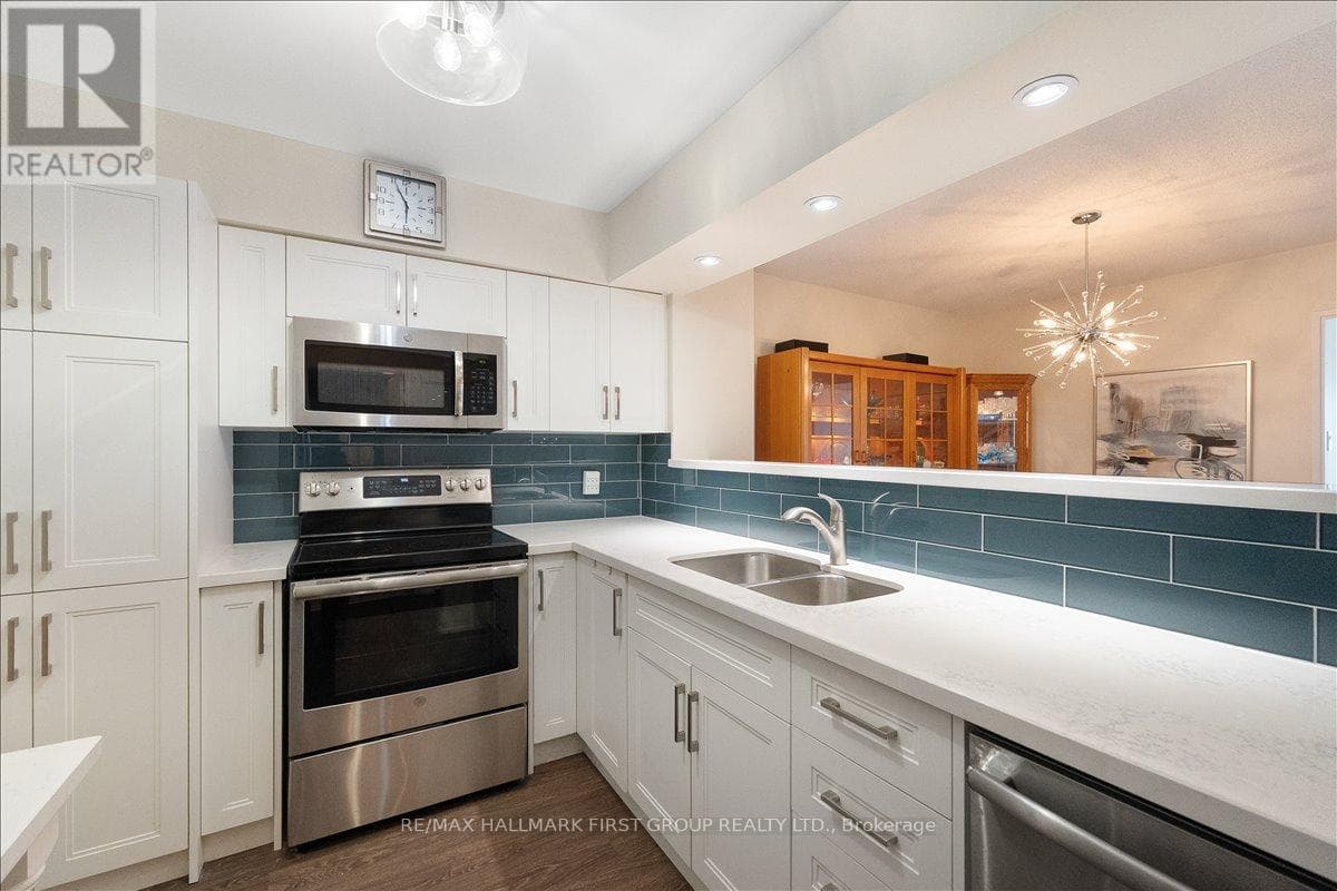 630 - 1880 VALLEY FARM ROAD, Toronto — photo 5