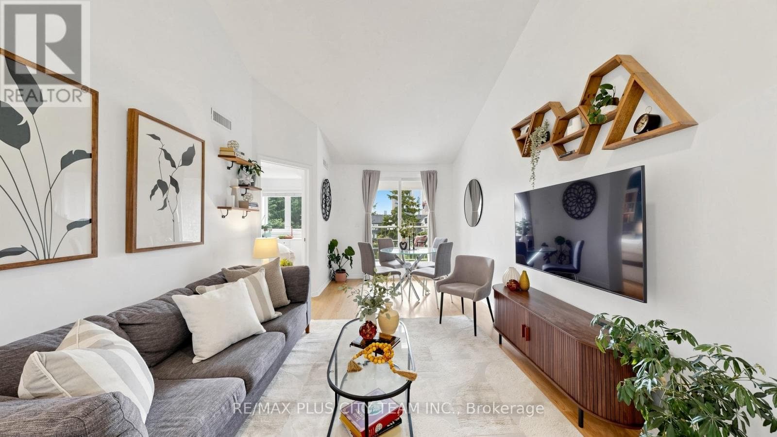 111 - 55 BRISTOL ROAD E, Toronto