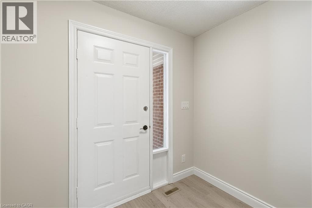 89 WOOLWICH Street Unit# 10, Cornerstone — photo 4