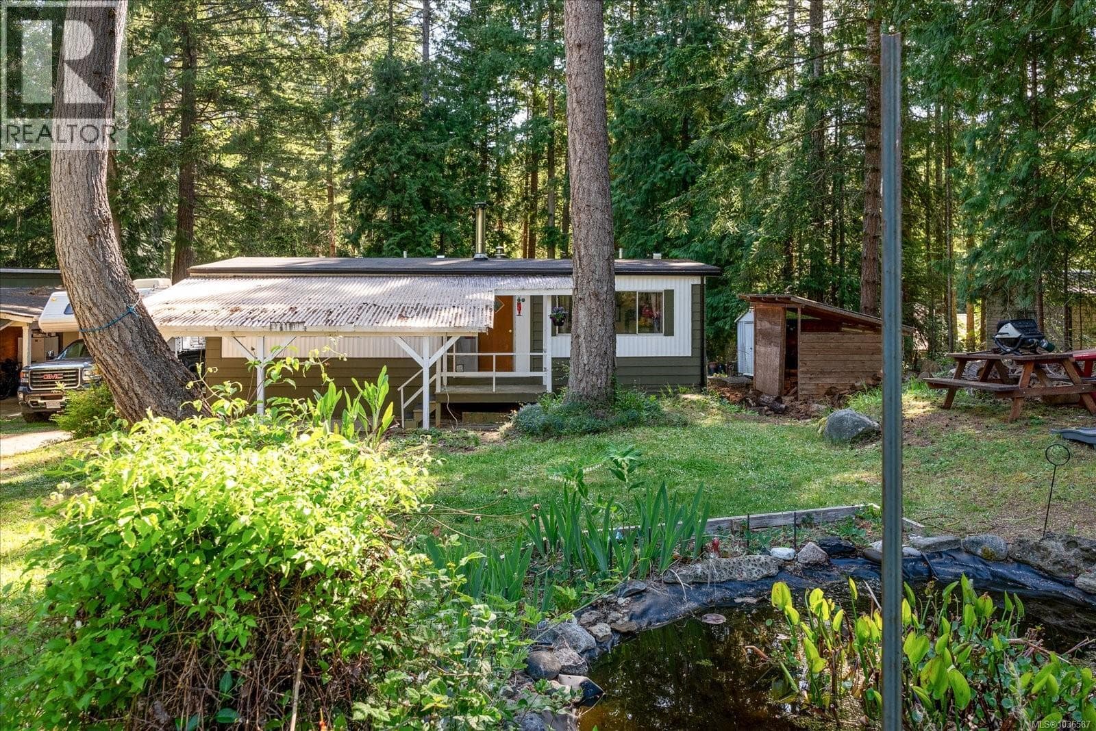 970 Carmen Cres, Vancouver Island