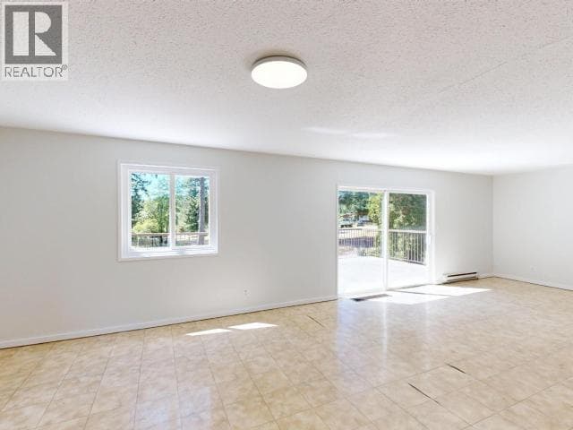 11071 NEAVE ROAD, Powell River — photo 5
