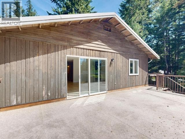 11071 NEAVE ROAD, Powell River — photo 3