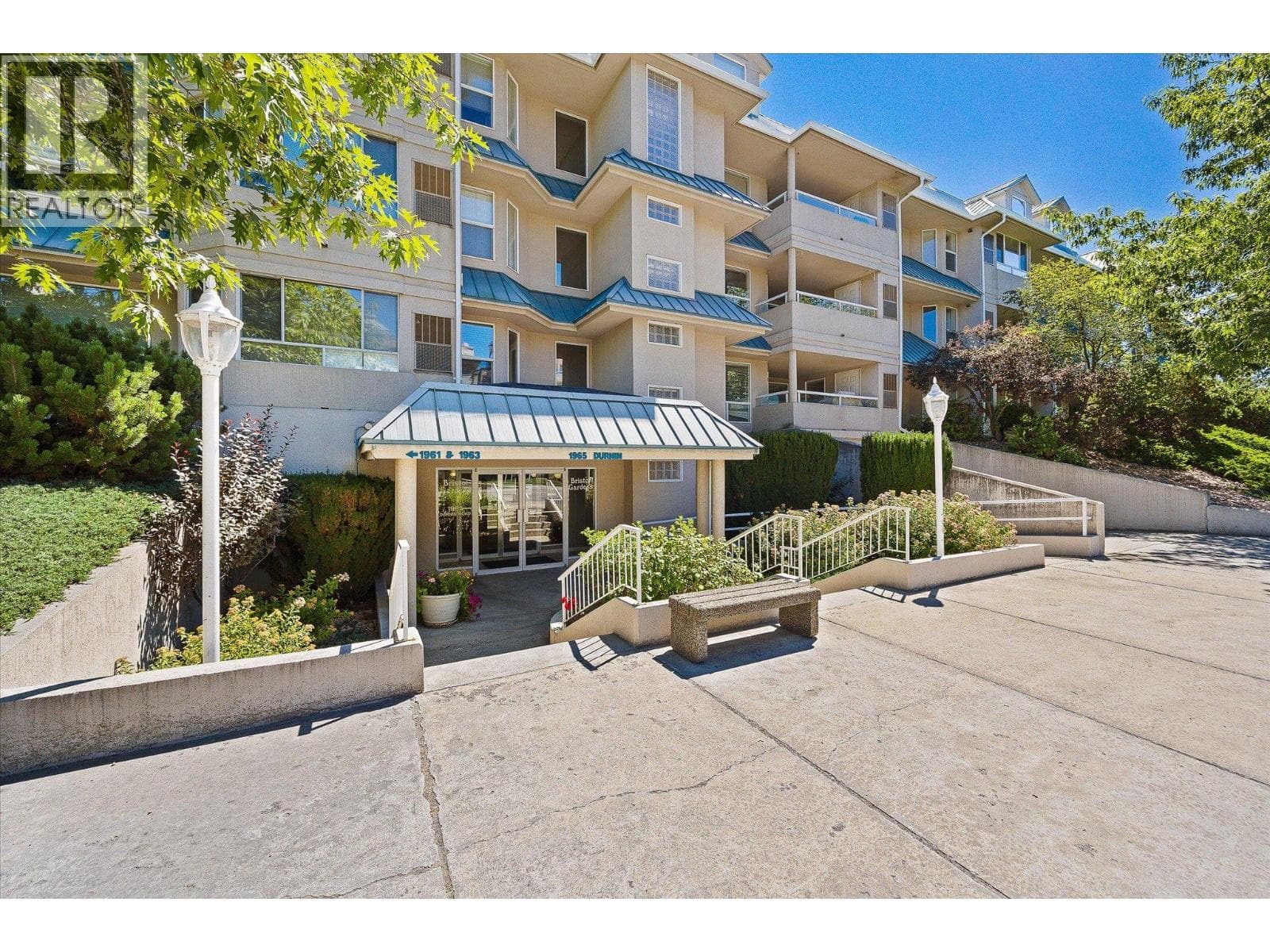 1965 Durnin Road Unit# 126, Interior REALTORS® — photo 2