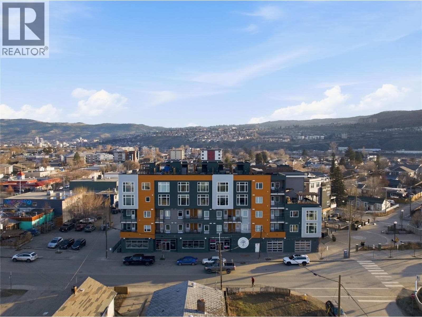 107 Yew Street Unit# 403, Interior REALTORS®