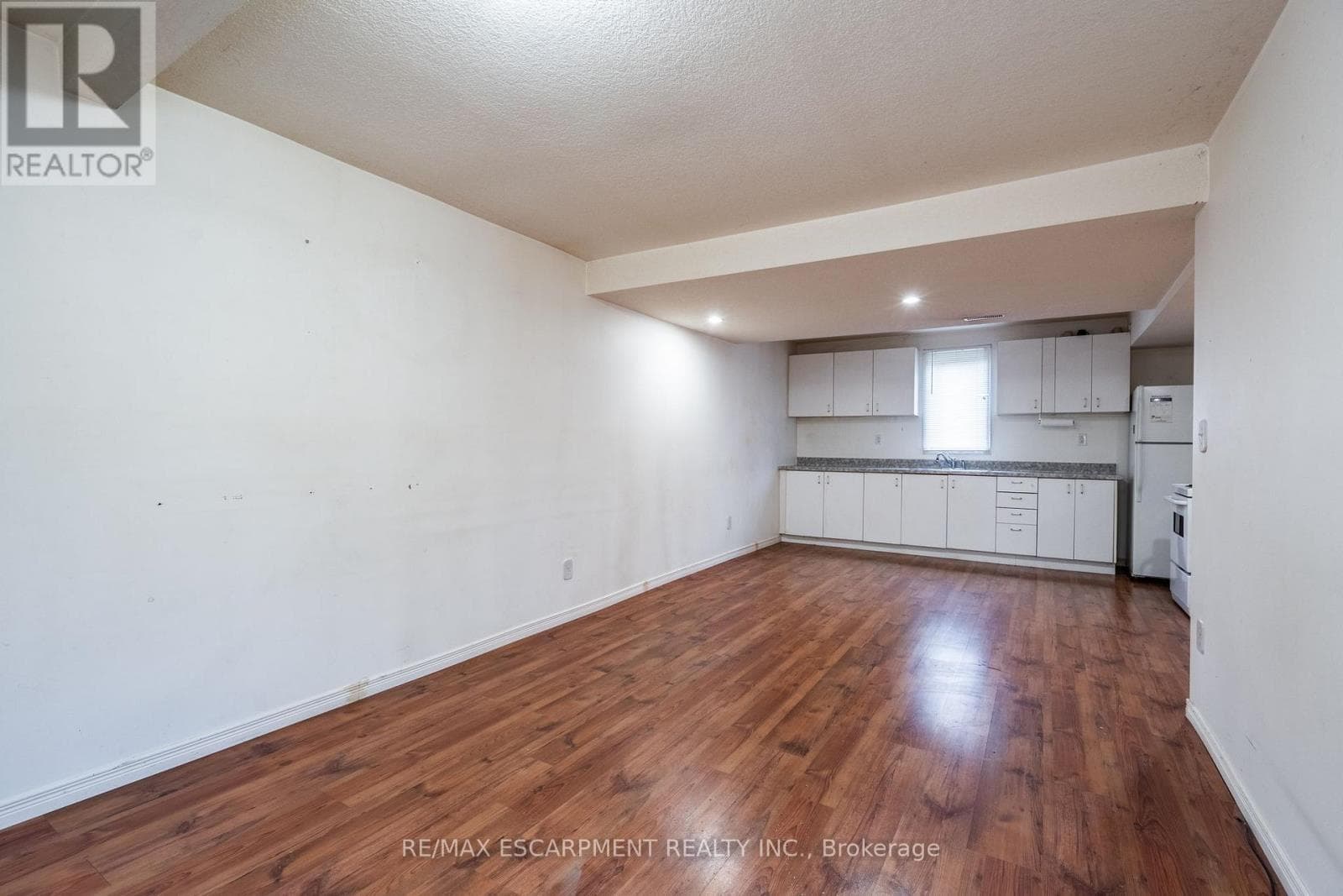 154-156 FREELTON ROAD, Toronto — photo 3