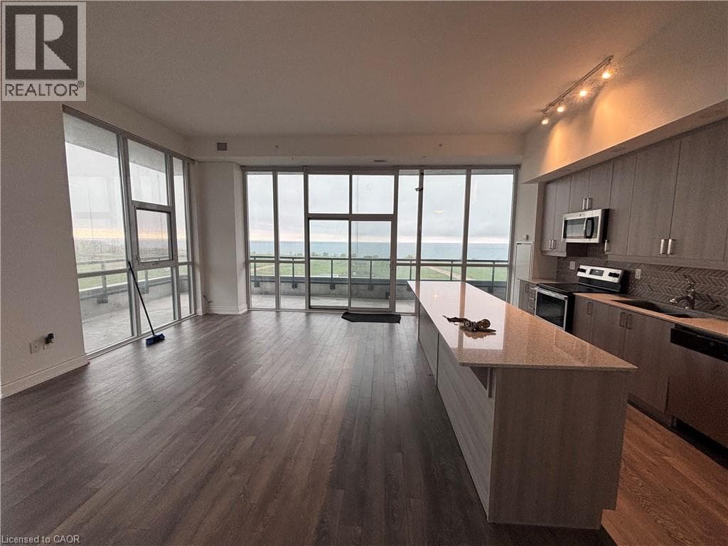 550 NORTH SERVICE Road Unit# 905, Cornerstone — photo 4