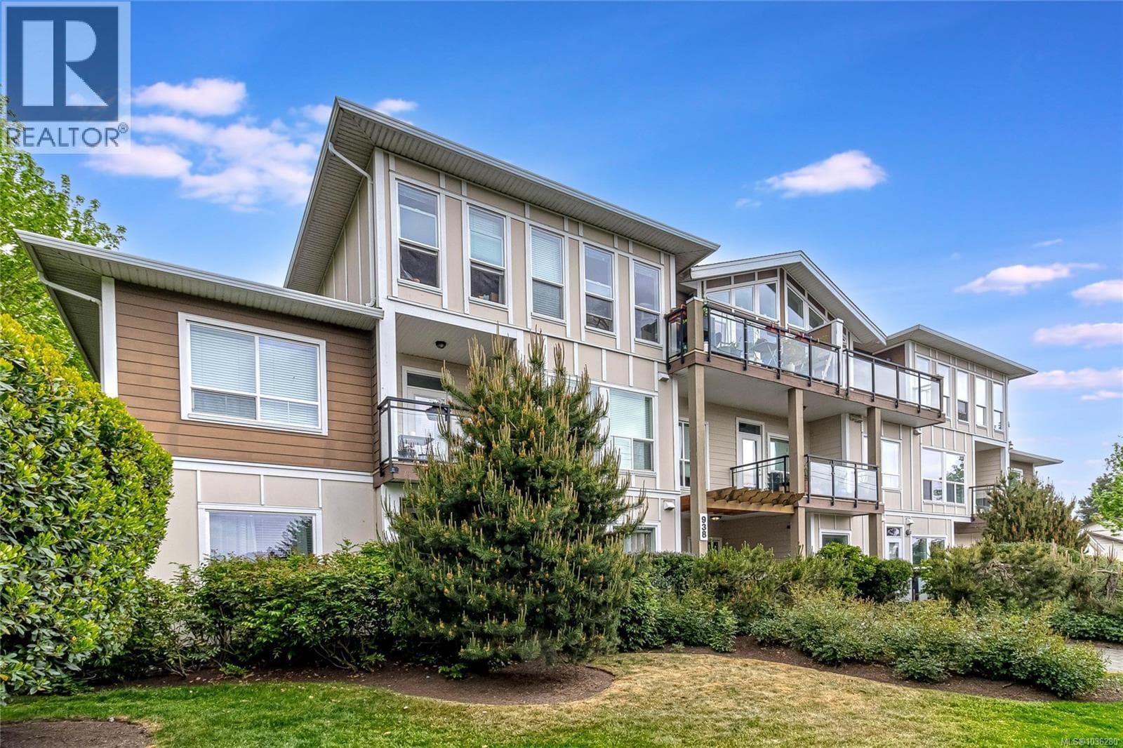309 938 Dunford Ave, Victoria