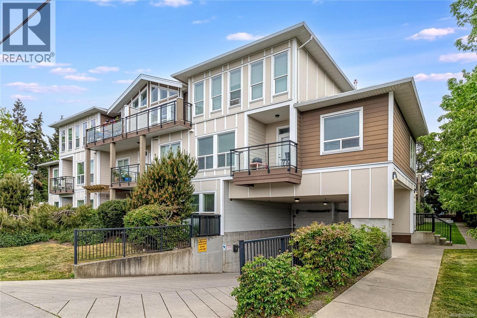 309 938 Dunford Ave, Victoria — photo 4