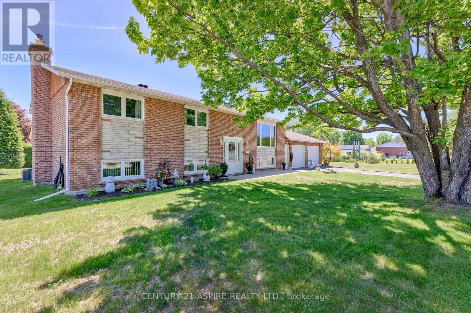 2 DORIS STREET, Renfrew County — photo 2