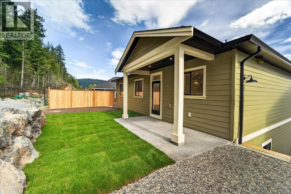 2584 Nickson Way, Victoria — photo 4