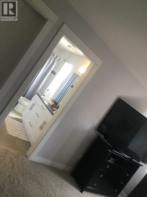 2001 Elkridge Drive, Interior REALTORS®