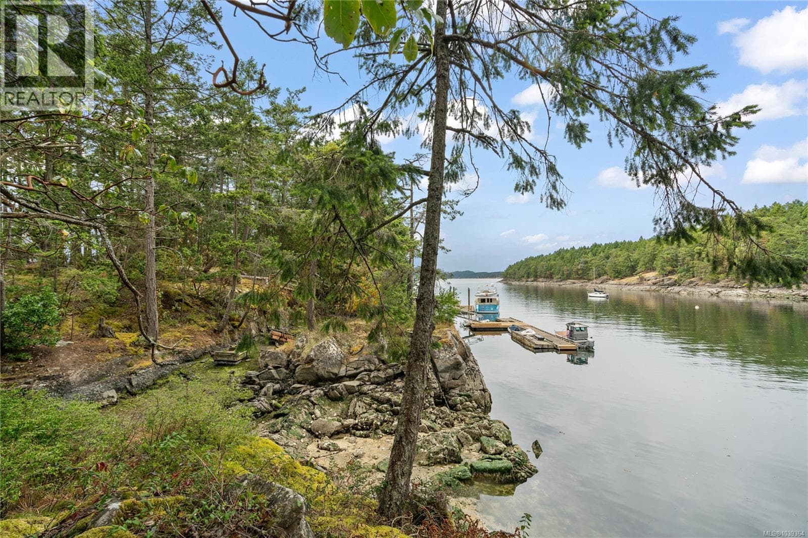 14 Secret Island in 