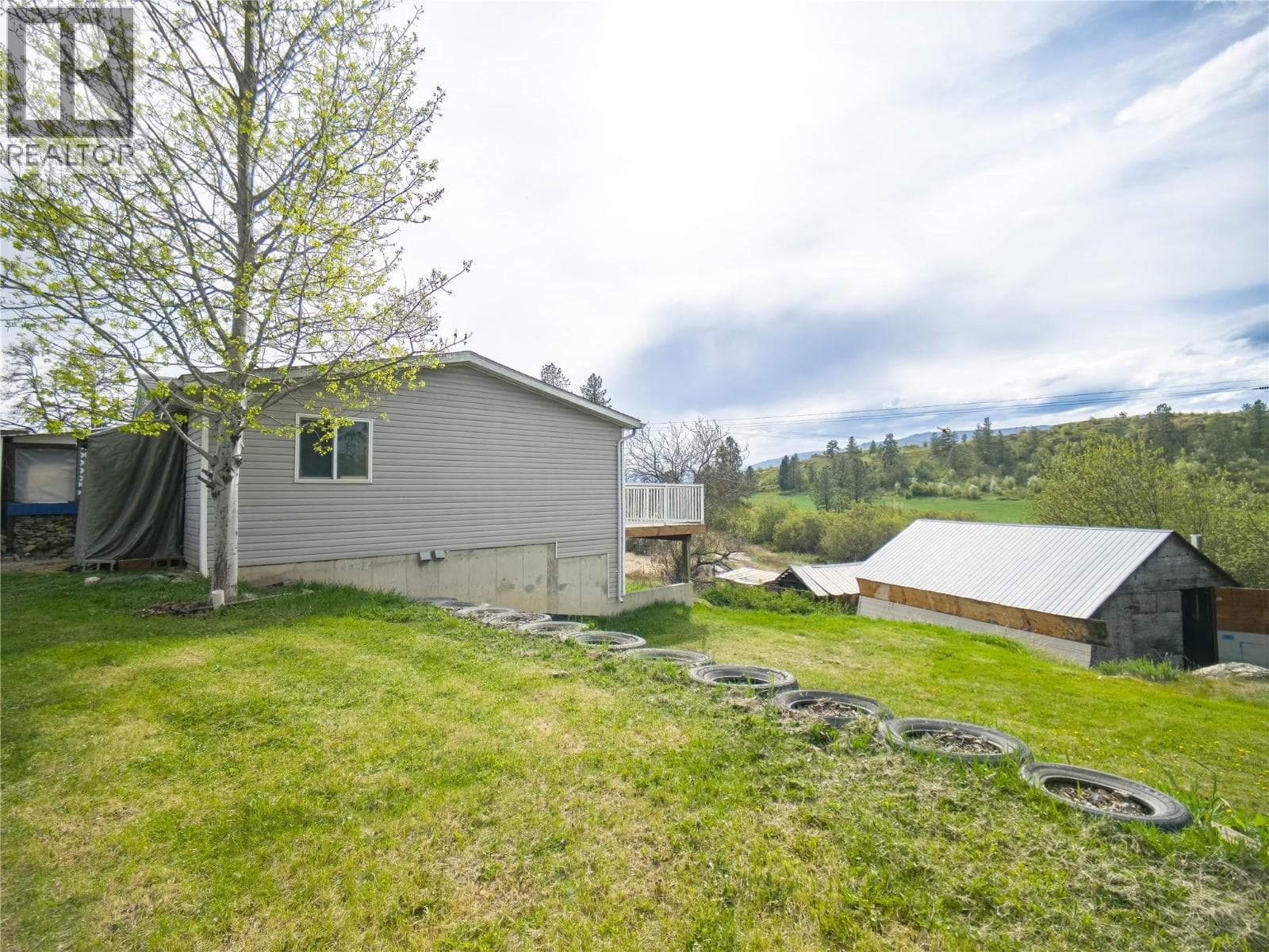 327 97A Highway, Interior REALTORS® — photo 2