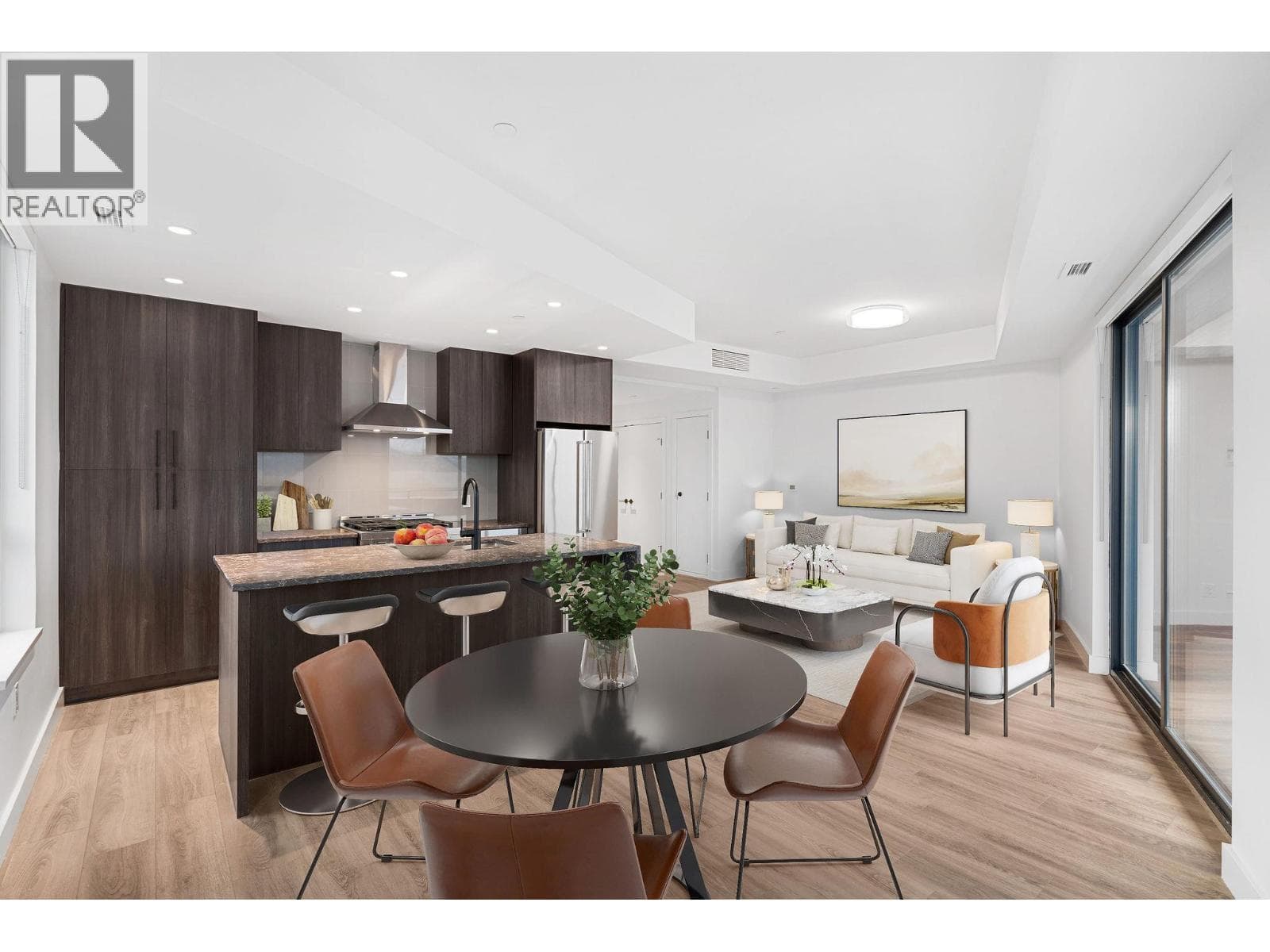 3051 Abbott Street Unit# 317, Interior REALTORS® — photo 2