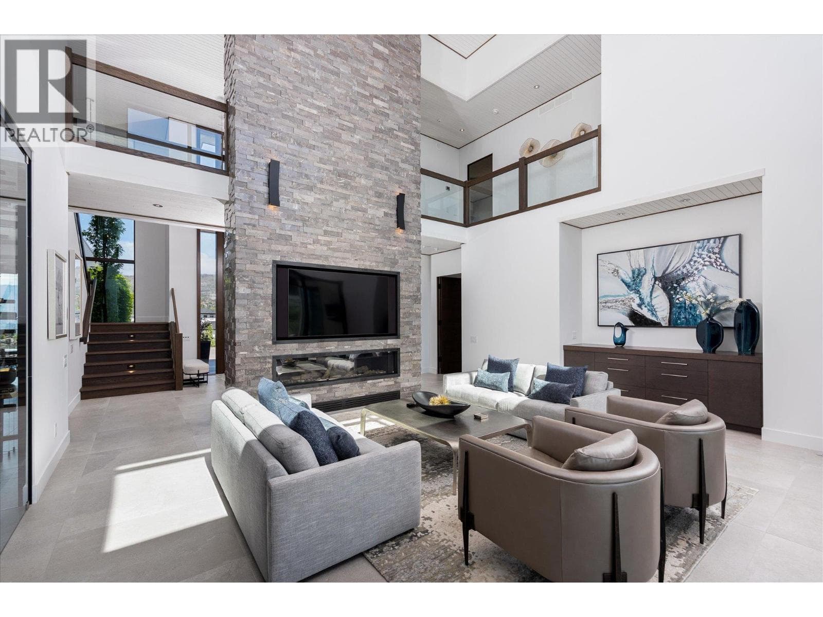 2463 THACKER DRIVE, Interior REALTORS® — photo 4