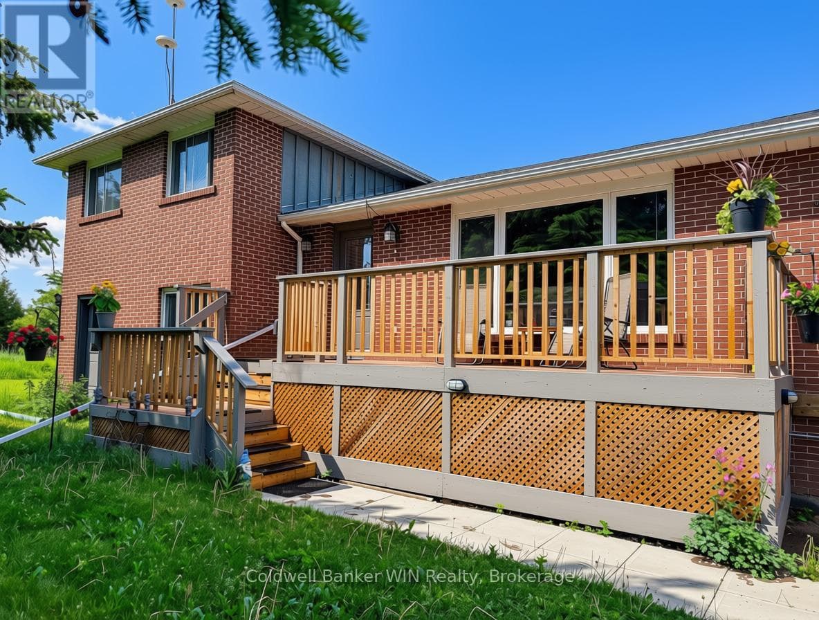 111690 GREY ROAD 14, OnePoint — photo 2