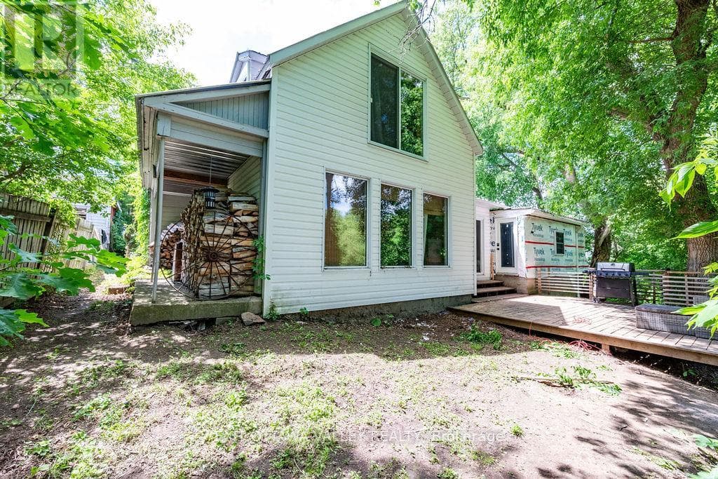 815 PEMBROKE STREET W, Renfrew County — photo 2
