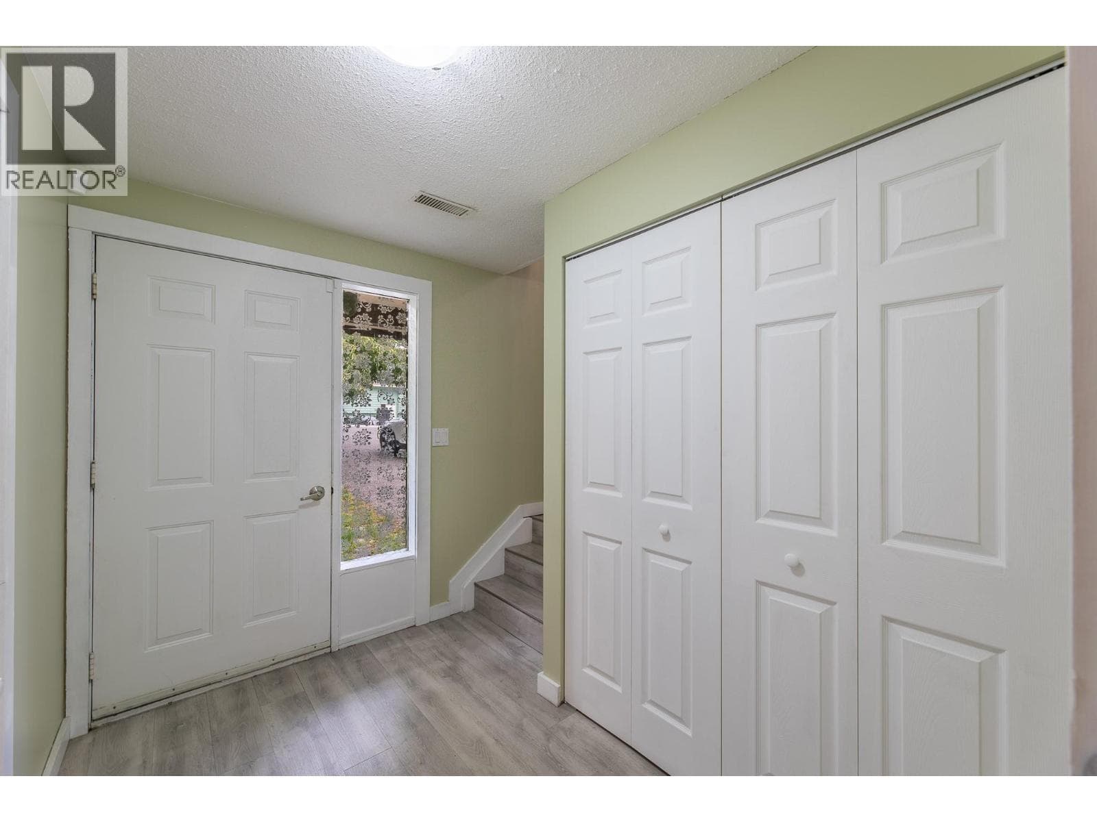 3436 MCTAGGART ROAD, Interior REALTORS® — photo 3