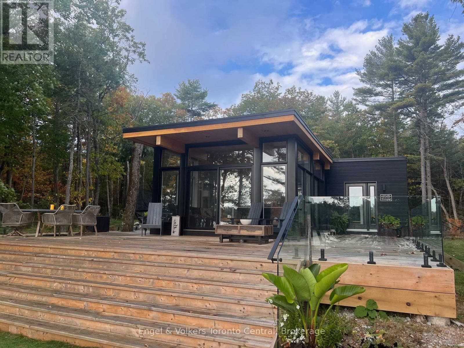 736 2190 ISLAND, OnePoint — photo 4