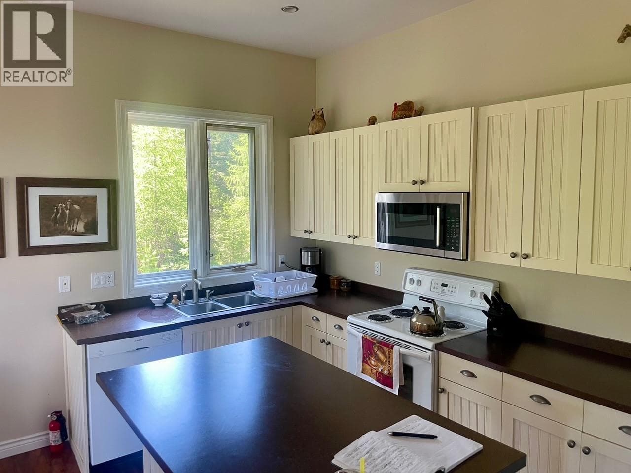 1475 Courtenay Brown Road, Interior REALTORS® — photo 5