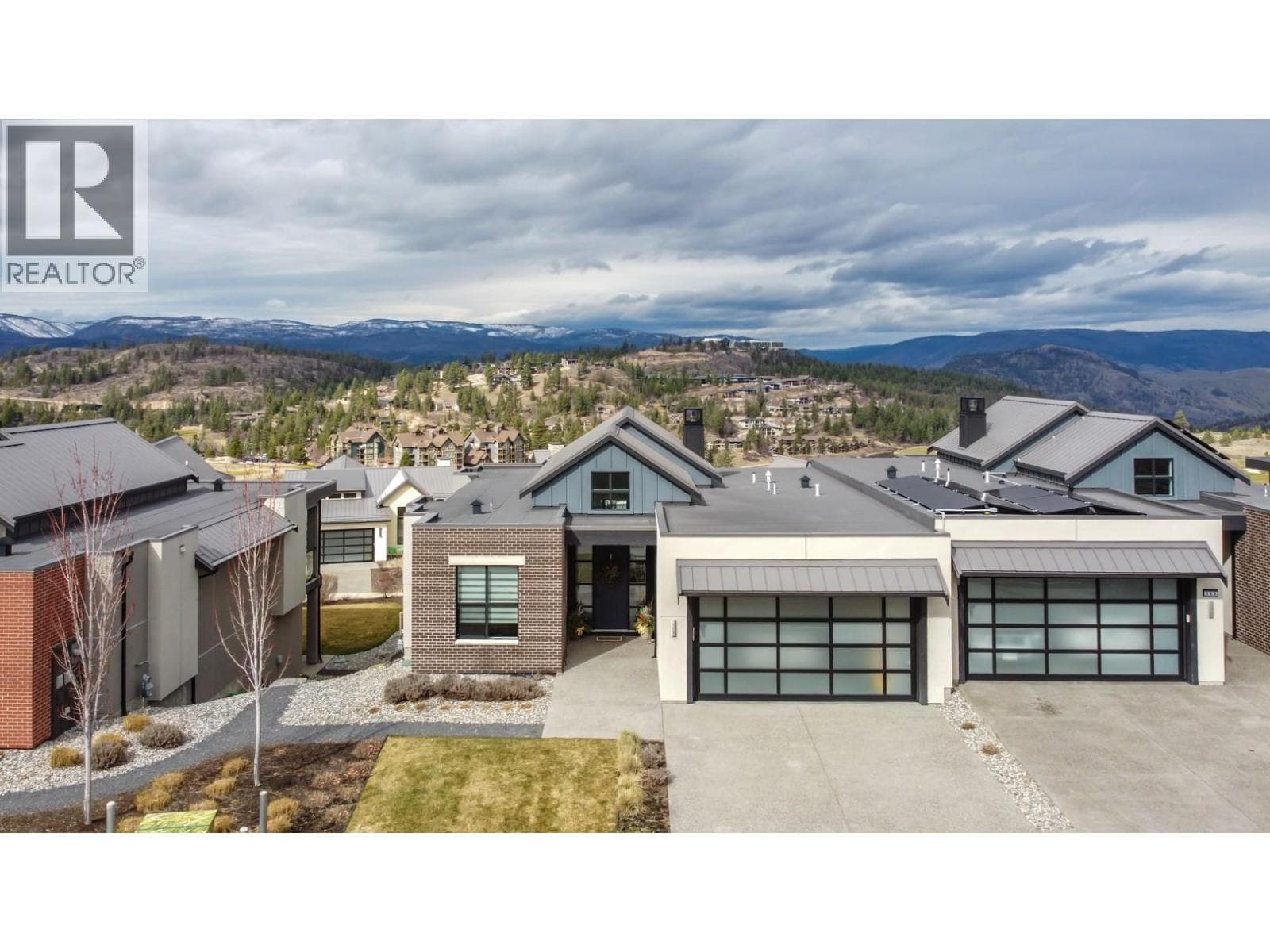 261 DOMINION WAY, Interior REALTORS®