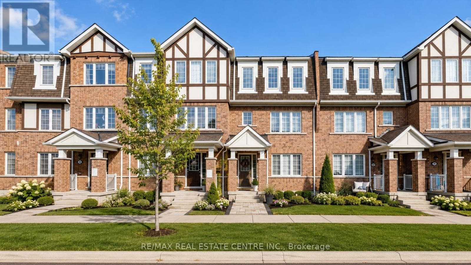 32 BLUEGILL CRESCENT, Toronto