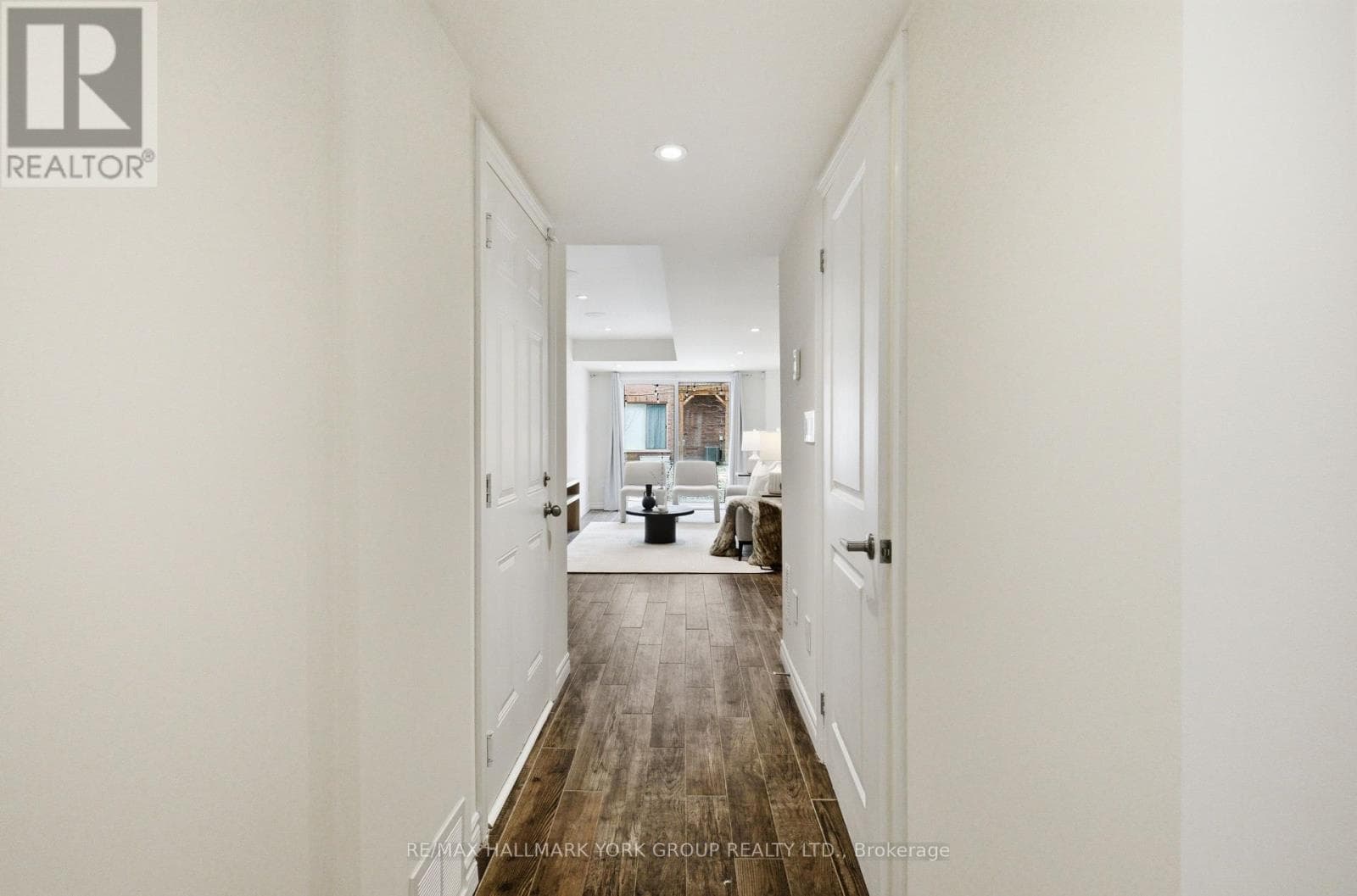 104 GORDON CIRCLE, Toronto — photo 4