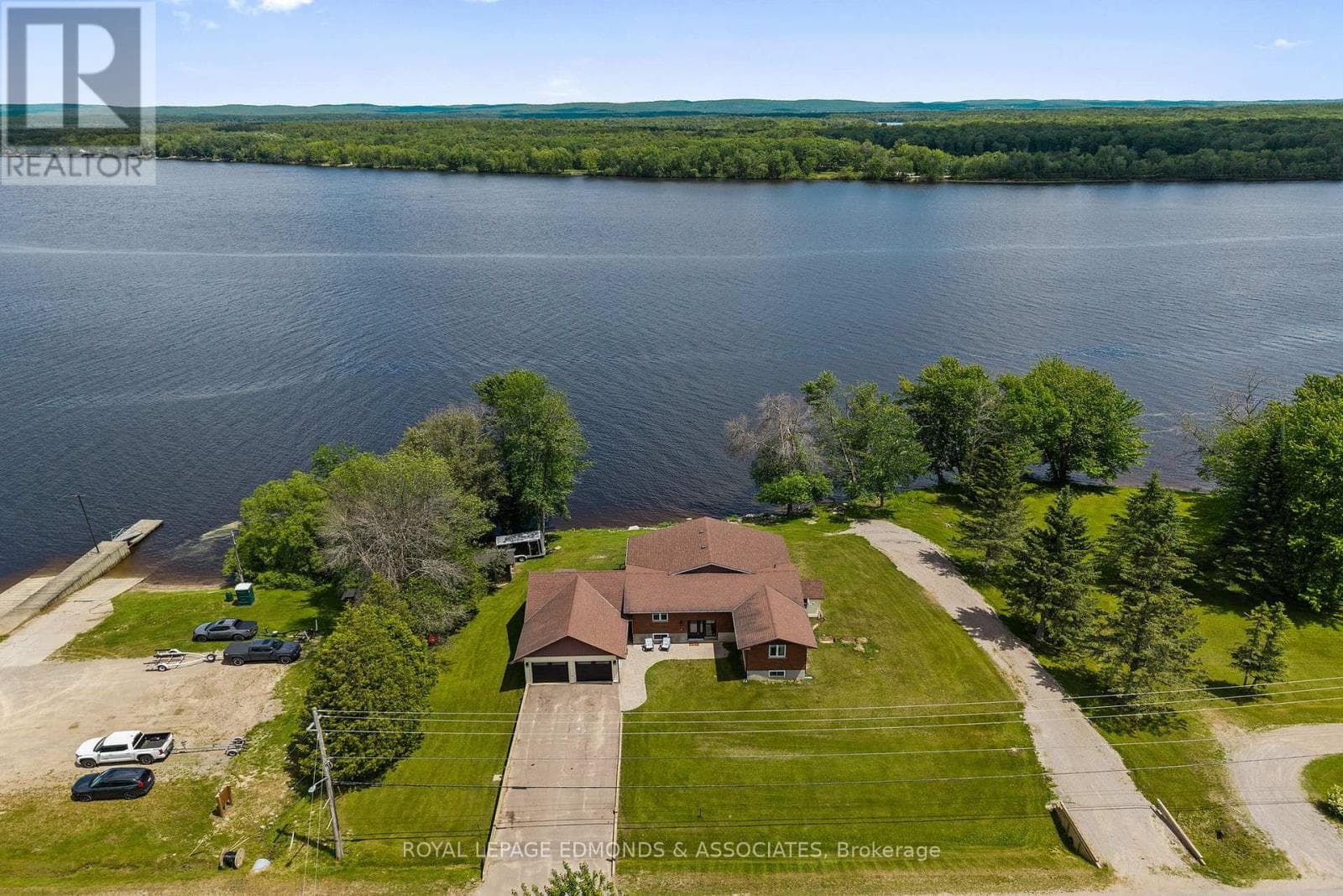160 LACROIX BAY ROAD, Renfrew County