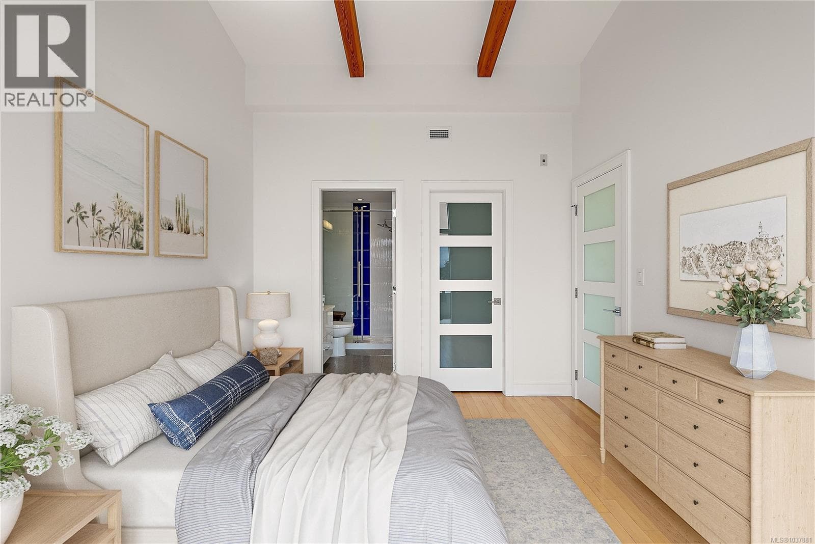 603 916 Lyall St, Victoria — photo 5