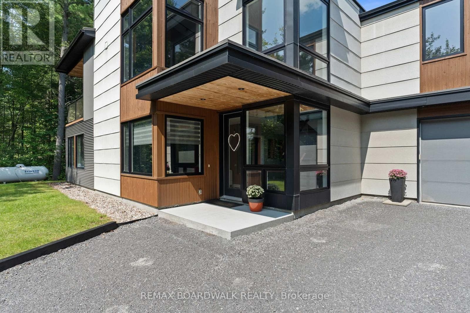108 EDITH MARGARET PLAZA, Ottawa — photo 4