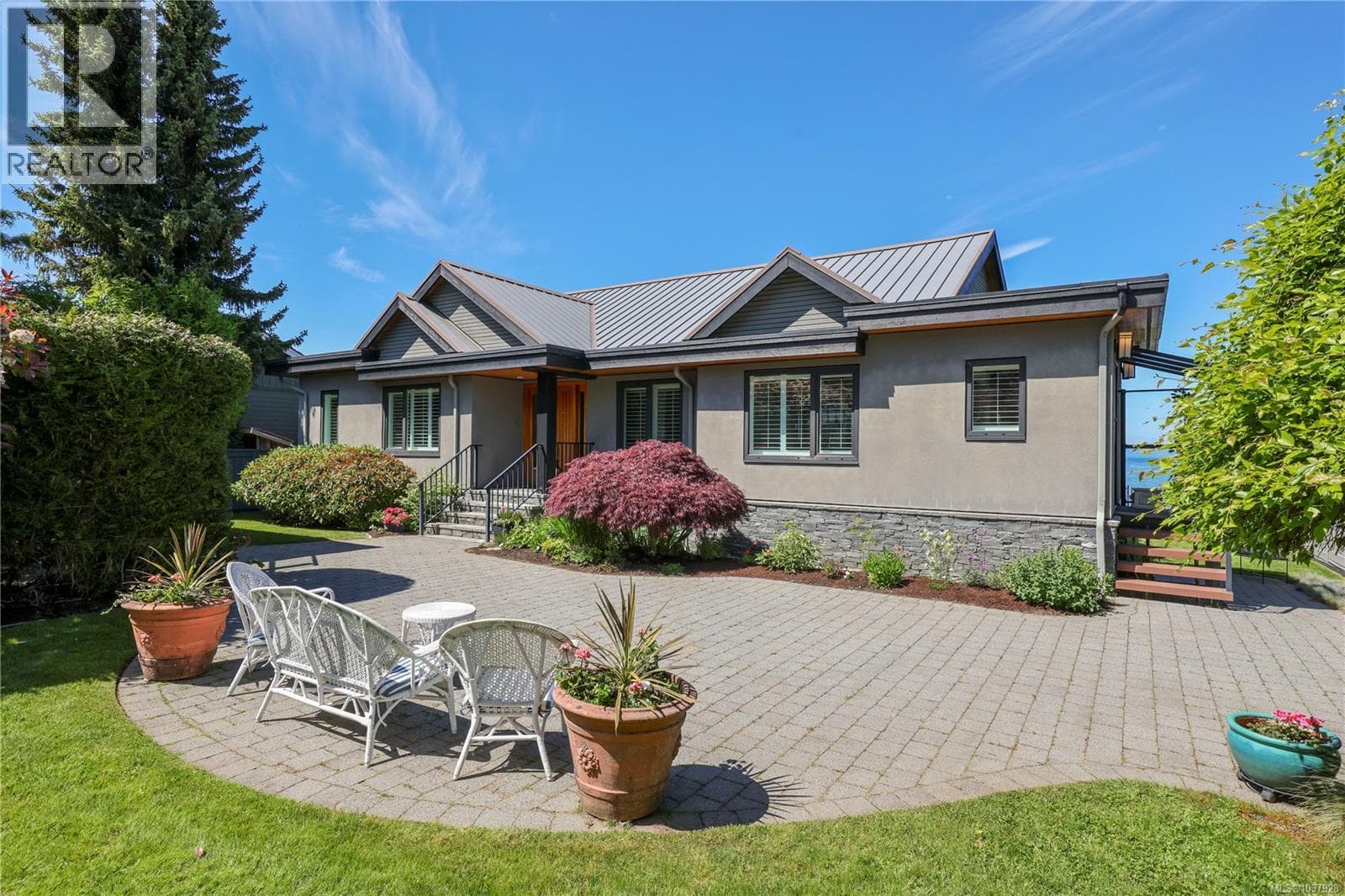 311 Poplar Ave, Vancouver Island — photo 5