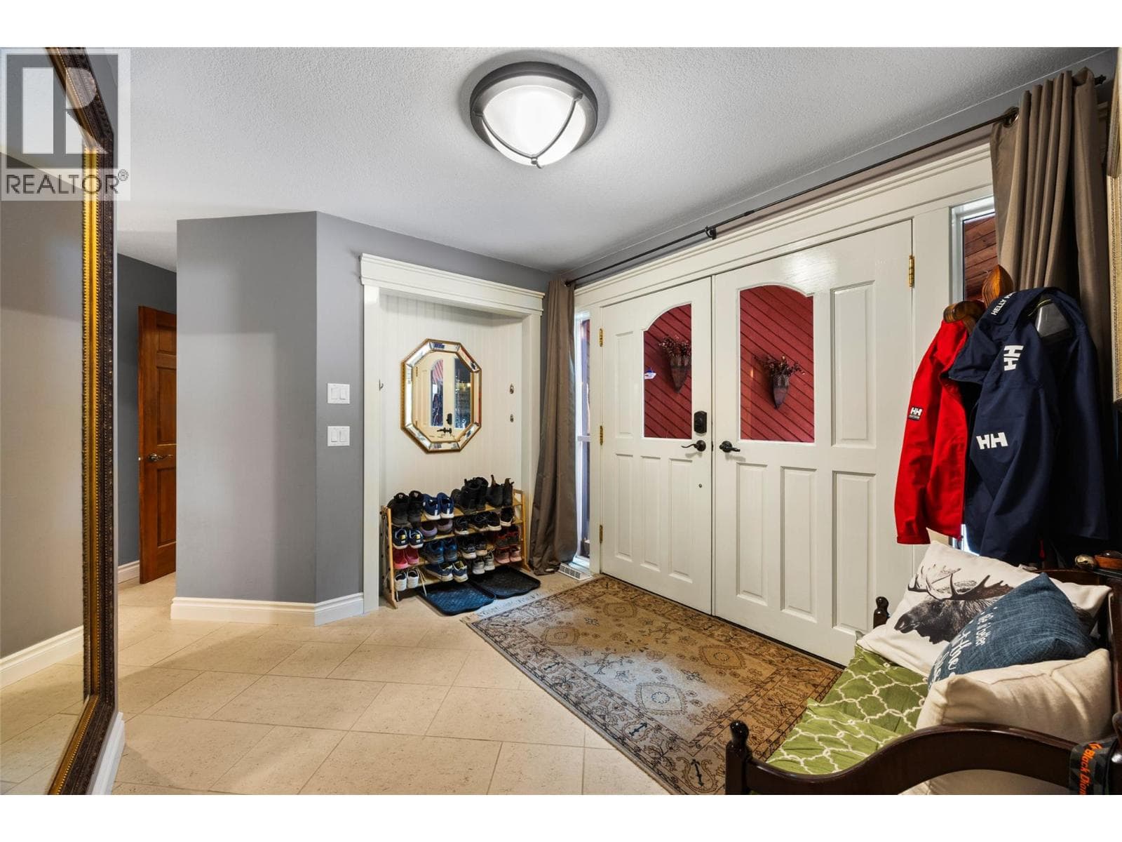 6450 Yates Creek Road, Interior REALTORS® — photo 3