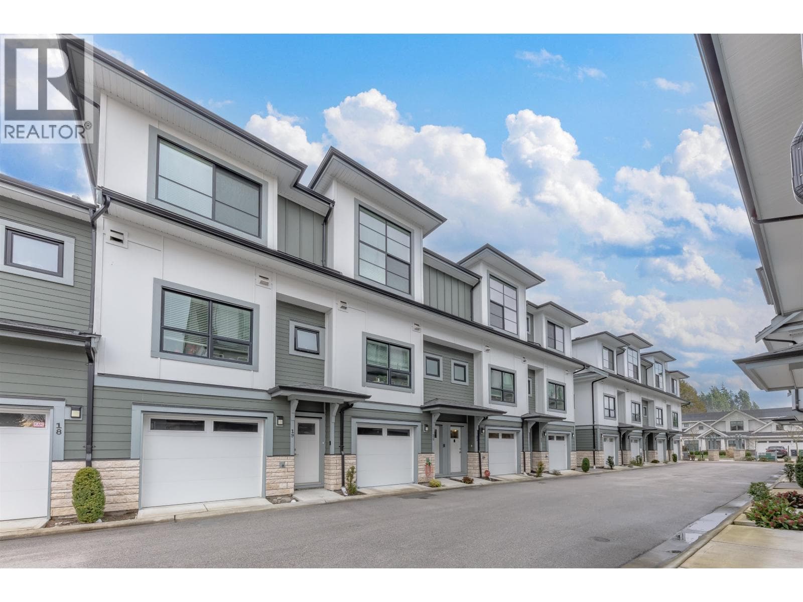21 7168 LYNNWOOD DRIVE, Greater Vancouver — photo 2