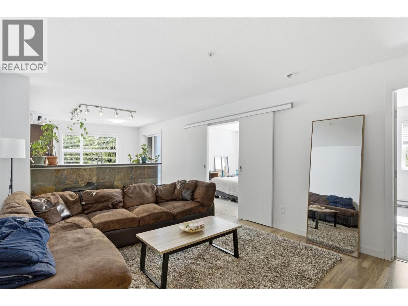 547 Yates Road Unit# 214, Interior REALTORS® — photo 4