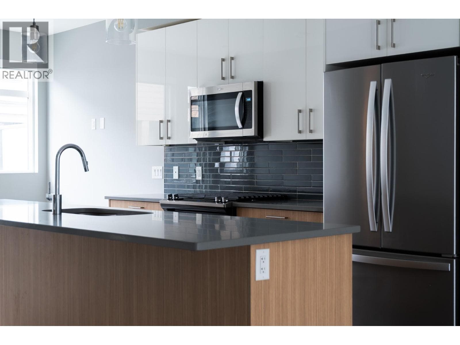 11581 Rogers Road Unit# 202, Interior REALTORS® — photo 3