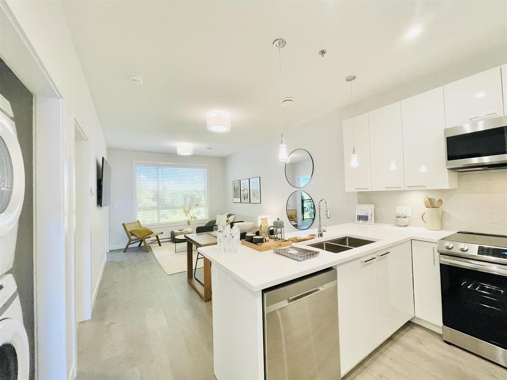 601 7375 HORNE STREET, Fraser Valley — photo 4