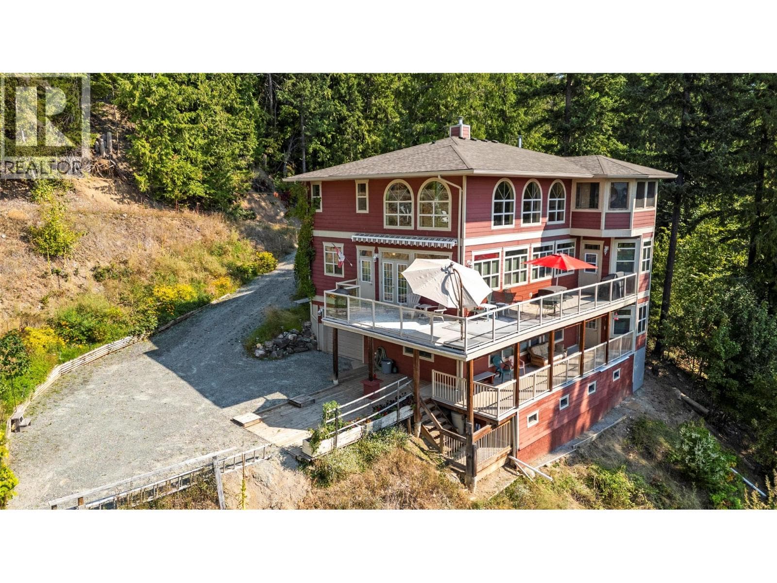 7666 LICHEN ROAD, Interior REALTORS®